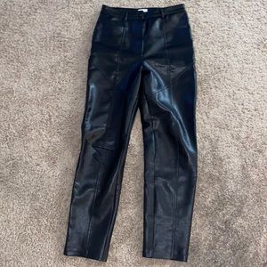 Aritzia The Melina Pant Size 6 Black Vegan Leather